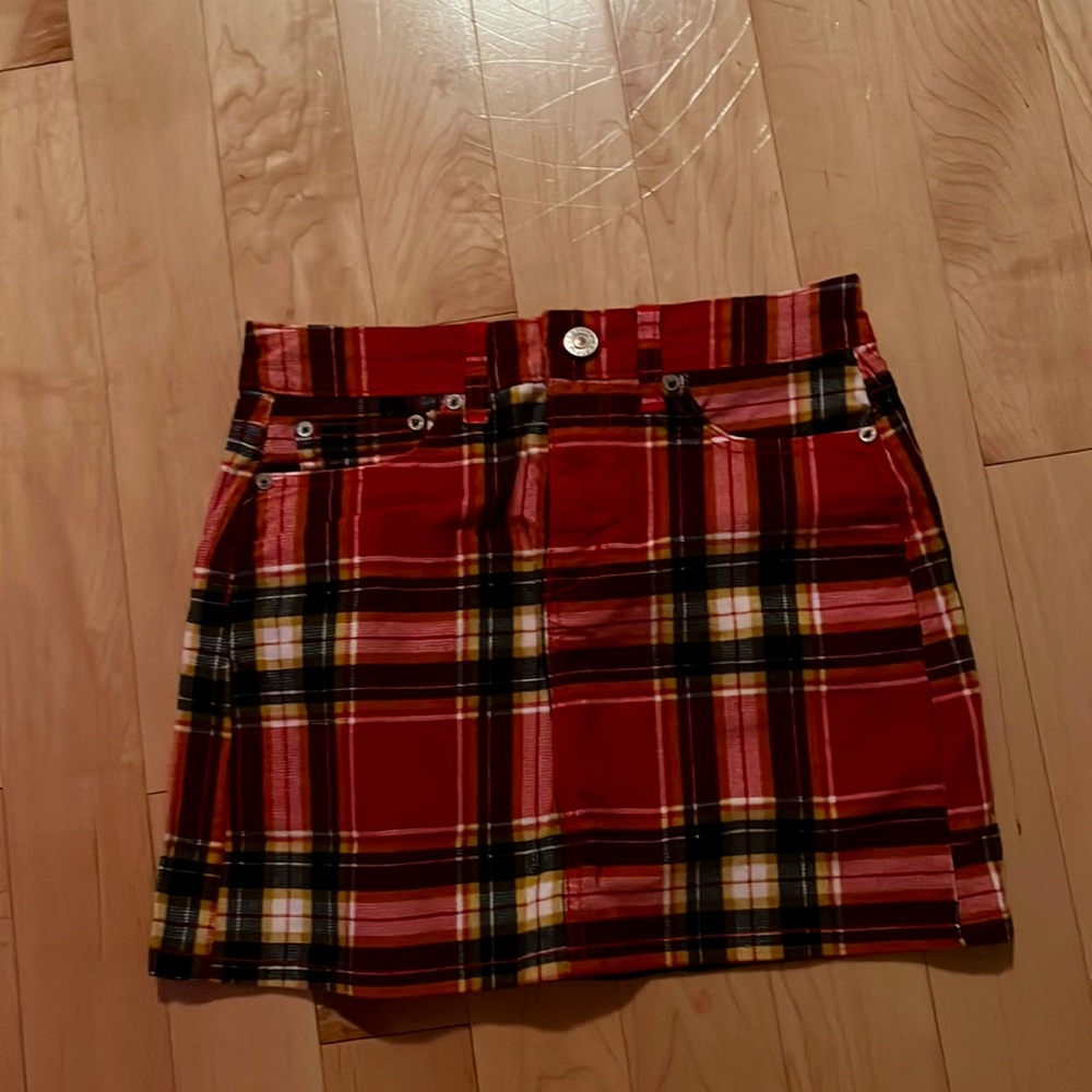 super comfortable skirt that is perfect for special events and holidays